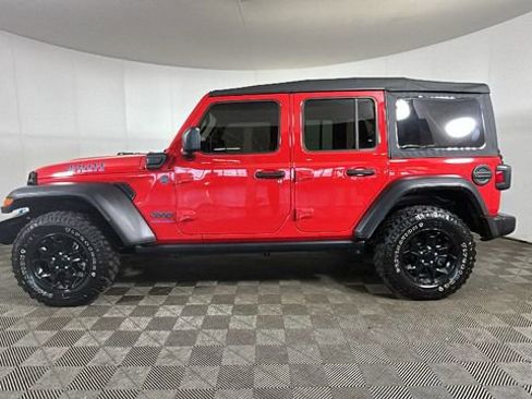 Used 2023 Jeep Wrangler Unlimited w/ Cold Weather Group AWD/4WD image 6