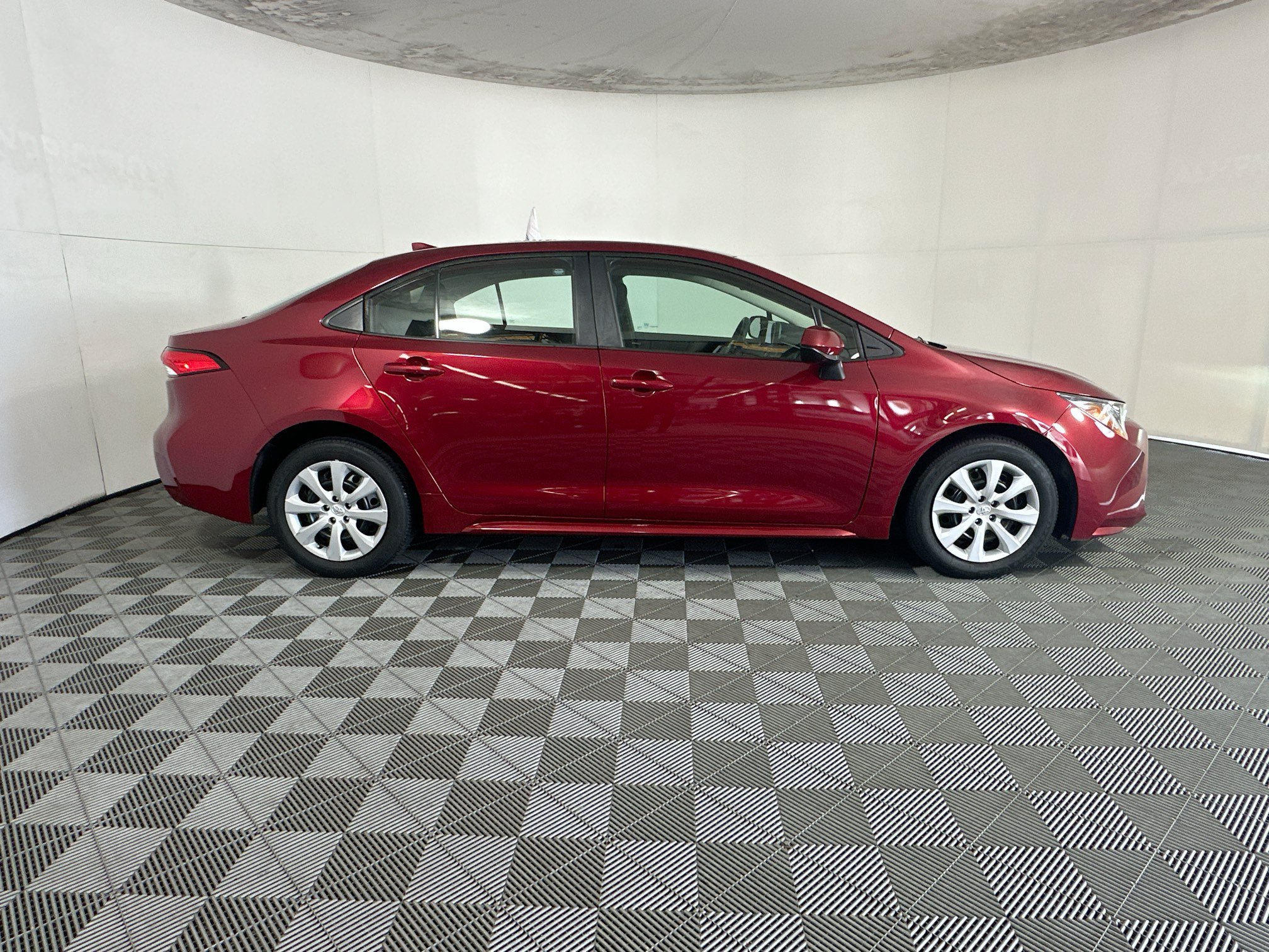 Certified 2024 Toyota Corolla LE FWD image 2