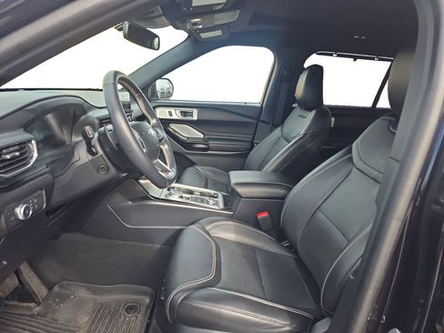 Used 2022 Ford Explorer ST w/ Equipment Group 401A image 11