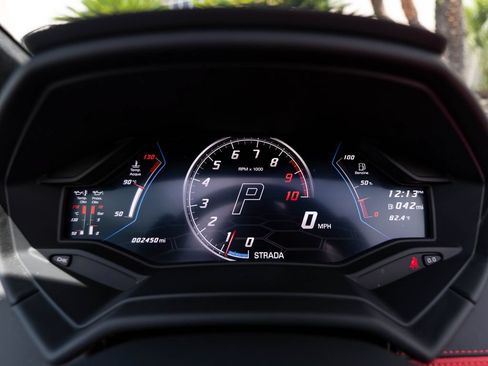 Used 2024 Lamborghini Huracan EVO AWD/4WD image 10