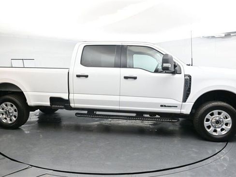 Used 2024 Ford F250 XLT image 15