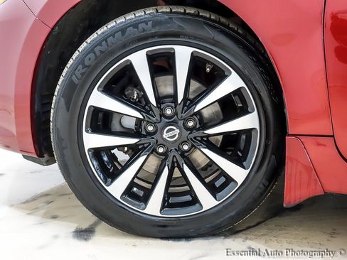 Used 2018 Nissan Altima 2.5 SV w/ 2.5 SV Technology Package image 12
