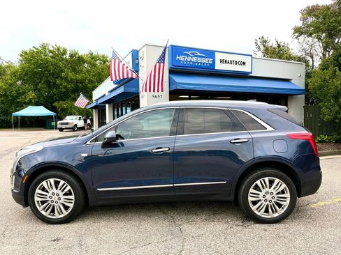 Used 2018 Cadillac XT5 Premium Luxury AWD/4WD image 17