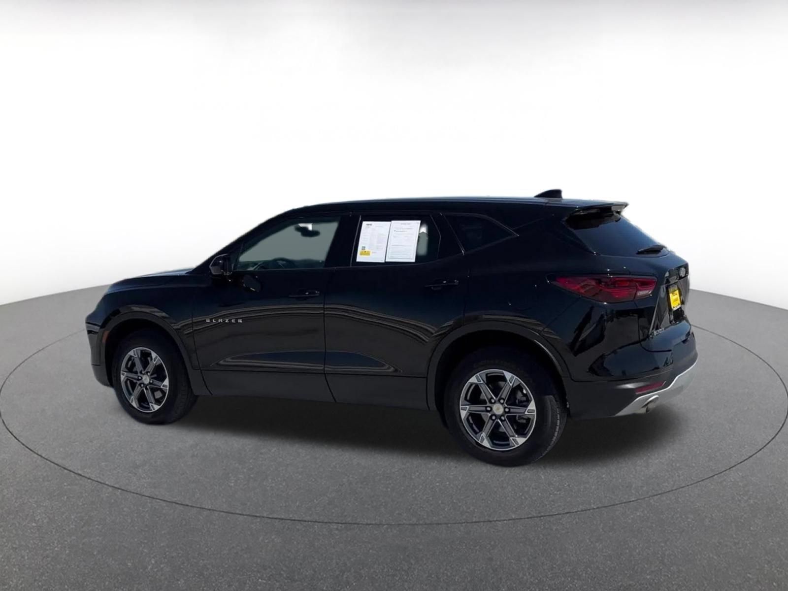 Used 2026 Chevrolet Blazer LT FWD image 10