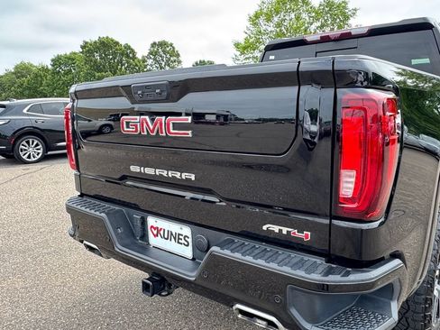 Used 2023 GMC Sierra 1500 AT4 w/ AT4 Premium Package AWD/4WD image 37