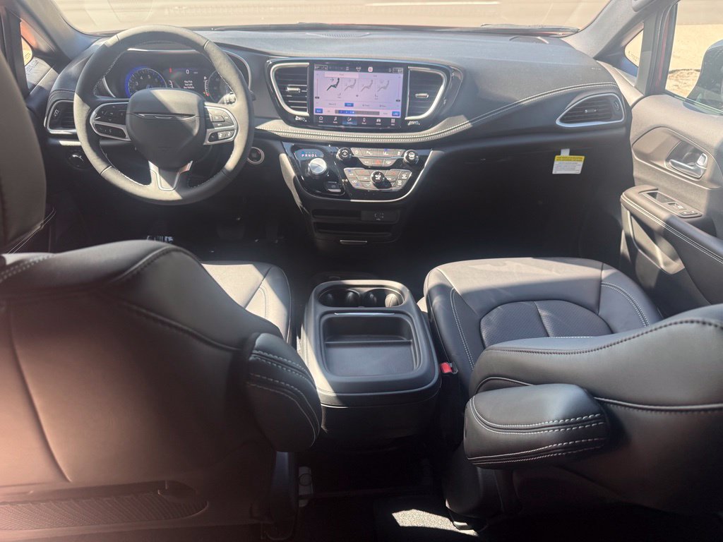 New 2027 Chrysler Pacifica Select FWD image 21