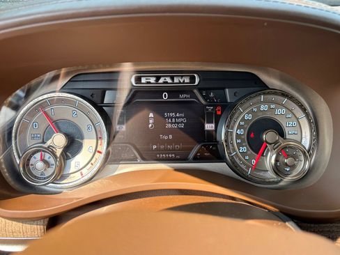 Used 2019 RAM 2500 Limited AWD/4WD image 8