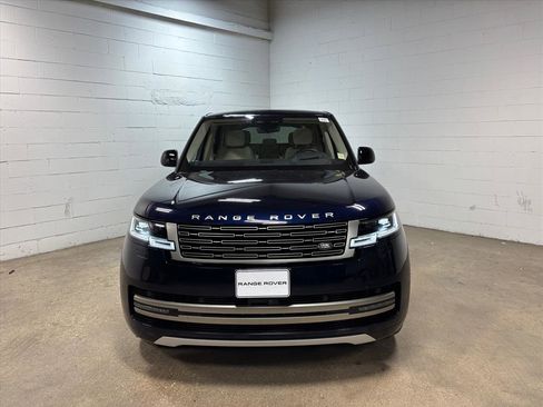 Used 2023 Land Rover Range Rover SE image 3