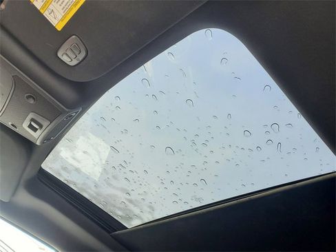 Used 2018 Ford F150 Platinum w/ Equipment Group 701A Luxury image 34