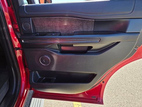 Used 2021 Ford Expedition Limited AWD/4WD image 43