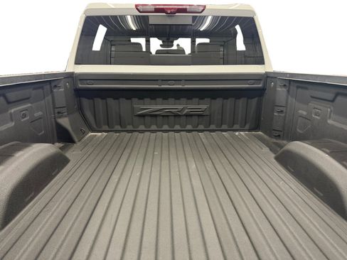 Used 2024 Chevrolet Silverado 2500 ZR2 w/ ZR2 Bison Edition AWD/4WD image 31
