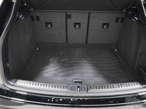 Certified 2023 Porsche Macan Turbo image 41