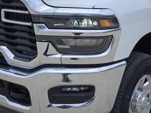 New 2026 RAM 2500 Tradesman AWD/4WD image 7