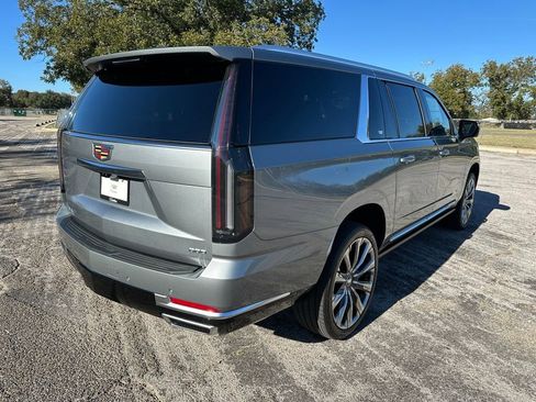 New 2026 Cadillac Escalade ESV Luxury w/ Touring Package image 5