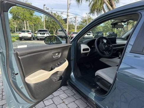 Used 2024 Honda HR-V LX image 22
