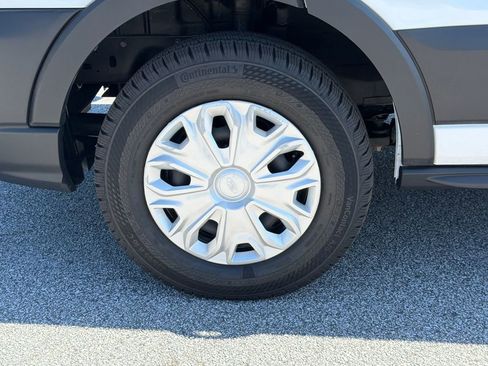 Used 2024 Ford Transit 250 Low Roof w/ Exterior Upgrade Package RWD image 11