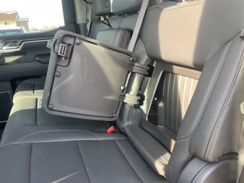 Used 2025 GMC Sierra 1500 SLT w/ SLT Premium Plus Package image 40