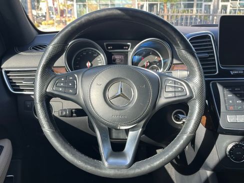Used 2019 Mercedes-Benz GLS 450 4MATIC image 16