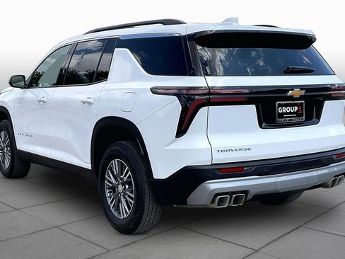 Used 2026 Chevrolet Traverse LT FWD image 11