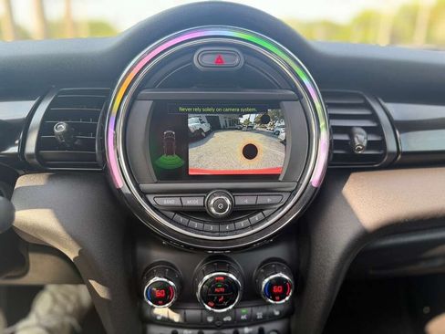 Used 2019 MINI Cooper 2-Door Hardtop FWD image 22