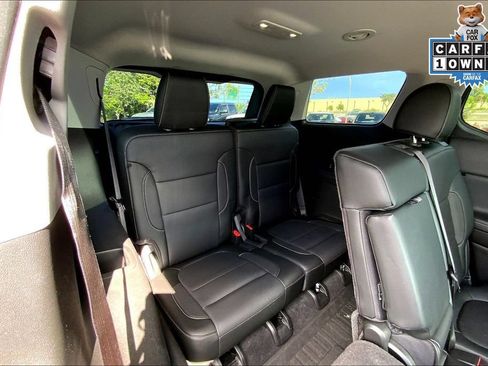 Used 2020 GMC Acadia SLT FWD image 25