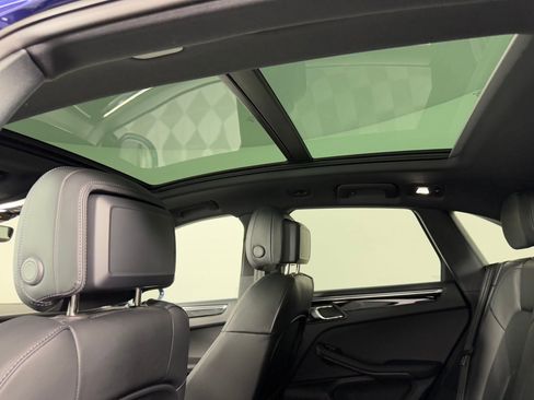 Certified 2026 Porsche Macan AWD/4WD image 17