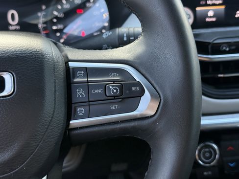 Used 2024 Jeep Compass Limited AWD/4WD image 17