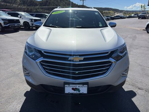 Used 2021 Chevrolet Equinox Premier image 2