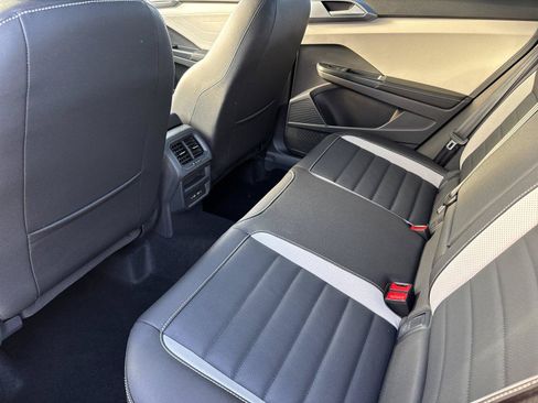 New 2026 Volkswagen Taos SEL AWD/4WD image 11