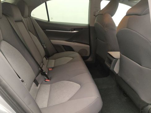 Used 2022 Toyota Camry LE image 19