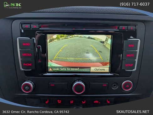 Used 2014 Volkswagen Jetta GLI Autobahn FWD image 18