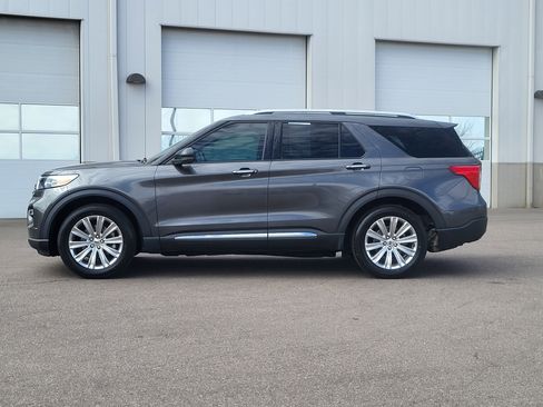 Used 2020 Ford Explorer Limited image 4