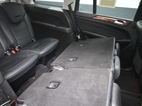 Used 2017 Mercedes-Benz GLS 450 4MATIC image 29