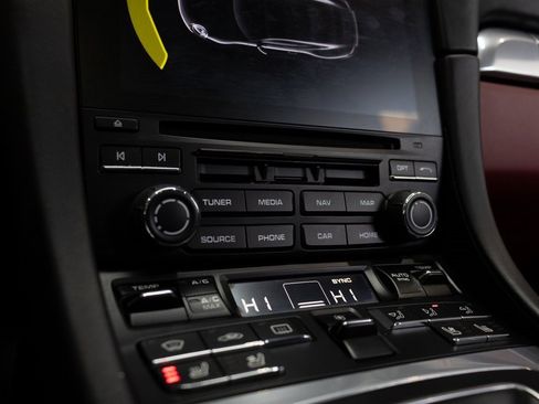 Used 2017 Porsche 911 Carrera S image 38