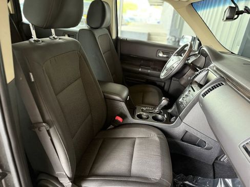 Used 2019 Ford Flex SEL w/ Class III Trailer Tow Package image 16