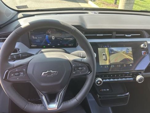 New 2027 Chevrolet Bolt RS w/ Technology Package FWD image 31