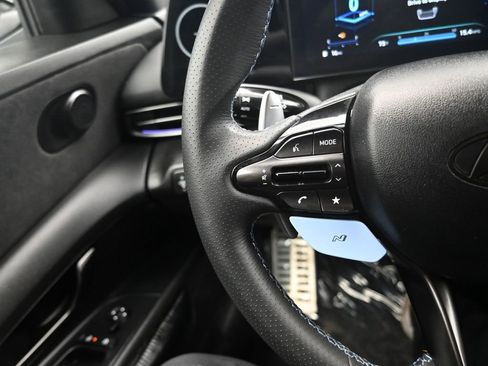 Used 2025 Hyundai Elantra N image 16