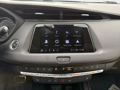 Used 2022 Cadillac XT4 Sport w/ LPO, Onyx Lite Package AWD/4WD image 17