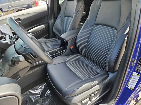 Used 2023 Toyota Corolla Cross AWD Hybrid w/ Convenience Package image 16