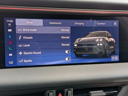 New 2026 Porsche Macan Turbo Electric AWD/4WD image 19