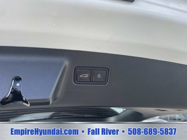 Used 2026 Hyundai Santa Fe SEL AWD/4WD image 6