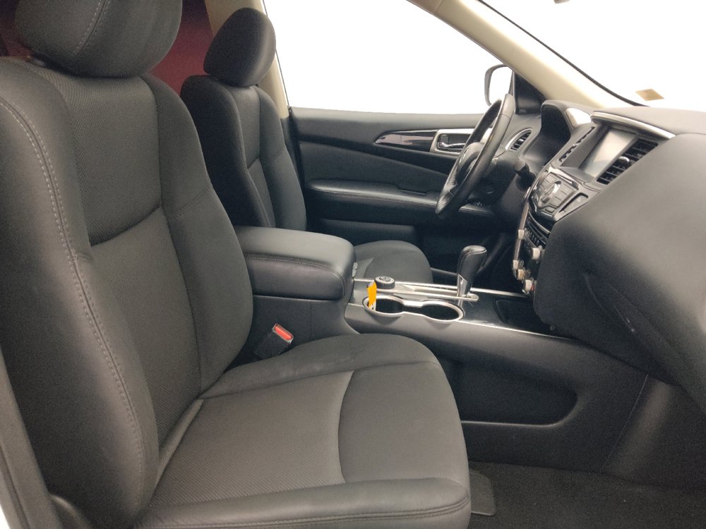 Used 2020 Nissan Pathfinder SV AWD/4WD image 21
