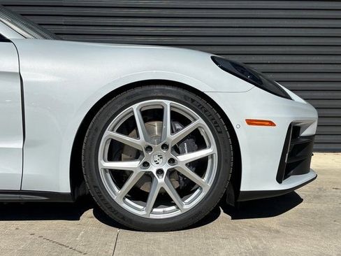 New 2026 Porsche Panamera 4 image 12