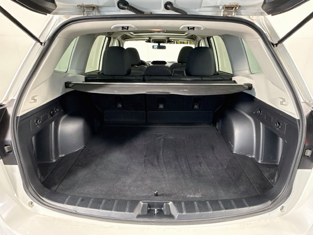 Used 2024 Subaru Forester Premium AWD/4WD image 27
