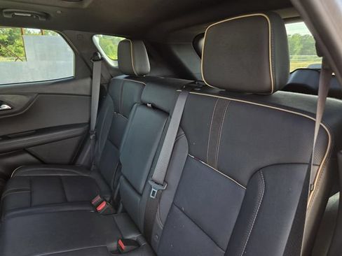 Used 2023 Chevrolet Blazer Premier w/ Enhanced Convenience Package FWD image 30