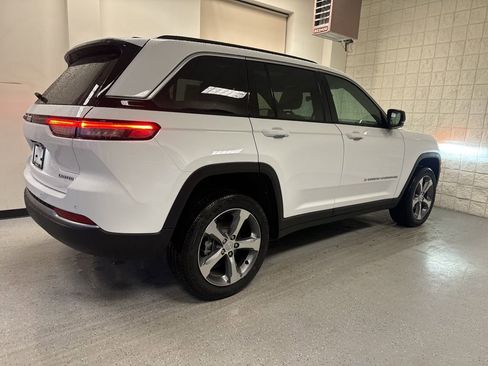 New 2026 Jeep Grand Cherokee Limited AWD/4WD image 21