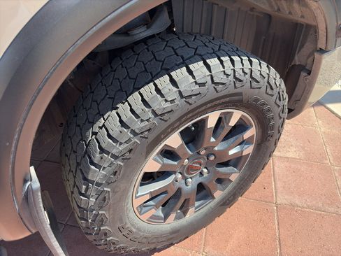 Used 2024 Nissan Titan PRO-4X image 20