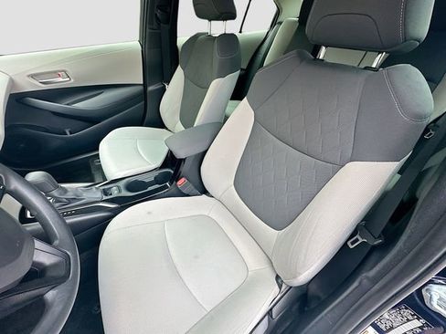 Used 2021 Toyota Corolla LE image 21