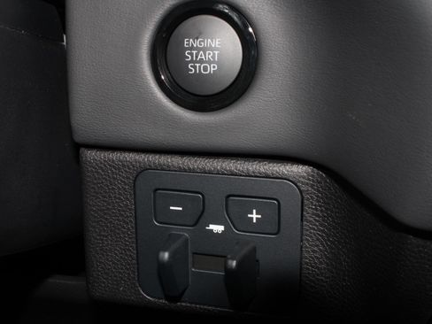 New 2026 Toyota Tundra Platinum AWD/4WD image 15