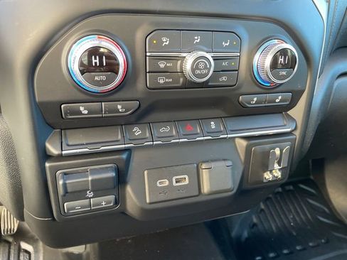 Certified 2022 GMC Sierra 2500 SLE w/ SLE Convenience Package image 34